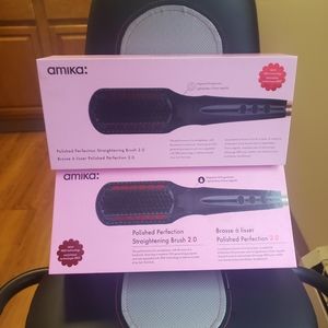 Amika Straightening Brush 2.0 Brand New
